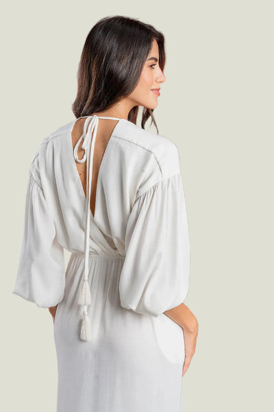 VESTIDO LARGO TIRA QUE ANUDA EN LA ESPALDA