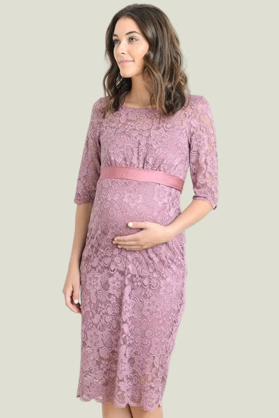 VESTIDO DE ENCAJE CON CINTA