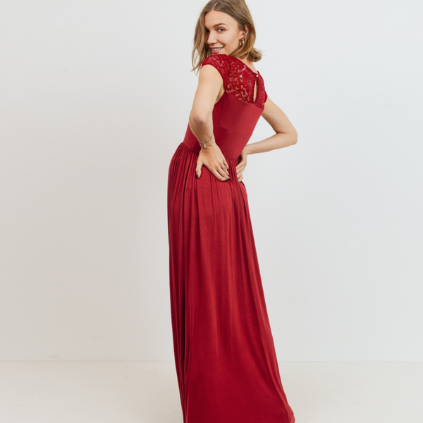 Vestido Largo con Encaje en Cuello y Mangas