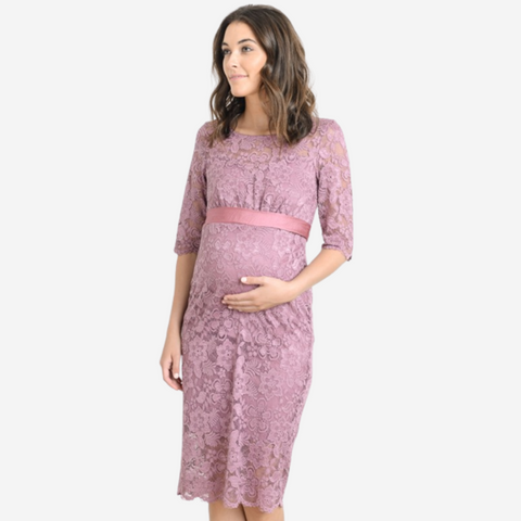 Vestido de Encaje con Cinta